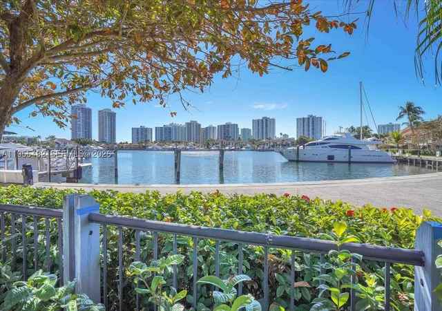 Photo 3 of Condo for sale at 3610 Yacht Club Dr #1001, Miami, FL 33180 | MLS# A11955432 | Listing updated on 2026-10-07