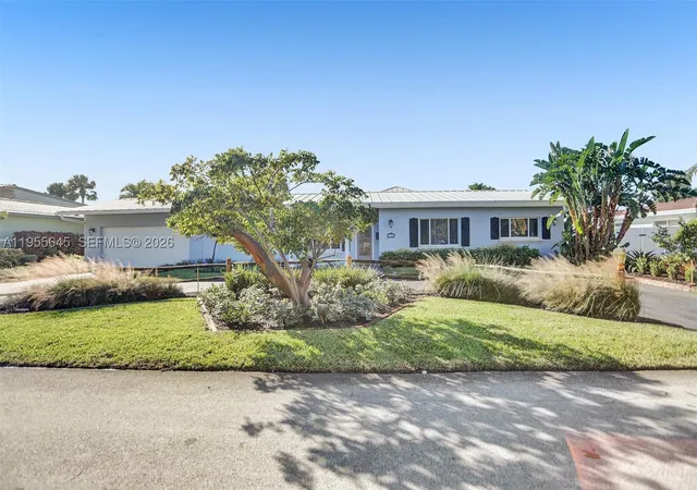 Photo 1 of Single family home for sale at 2797 Ne 21st Ter, Lighthouse Point, FL 33064 | MLS# A11955645 | Listing updated on 2026-10-05