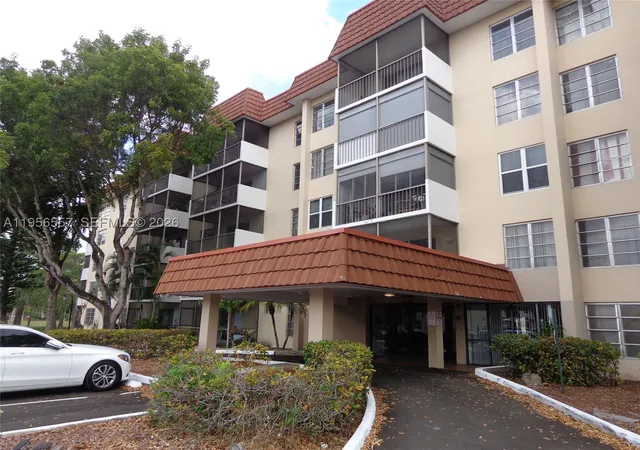 Photo 2 of Condo for sale at 4172 Inverrary Dr #110, Lauderhill, FL 33319 | MLS# A11956557 | Listing updated on 2026-09-07