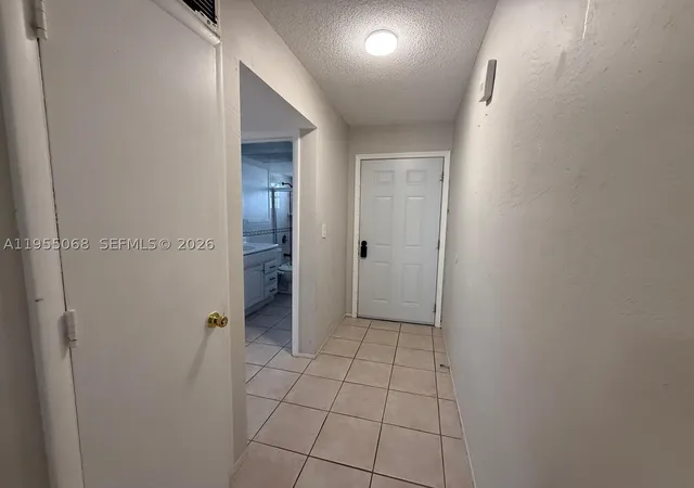 Listing Photo 5 - Condo for sale in building located at 20490 Nw 7Th Ave, Miami, FL 33169 - Unit #15