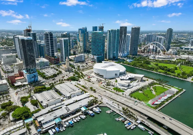 Photo 2 of Condo for sale at 398 Ne 5th St #2314, Miami, FL 33132 | MLS# A11955632 | Listing updated on 2026-09-10