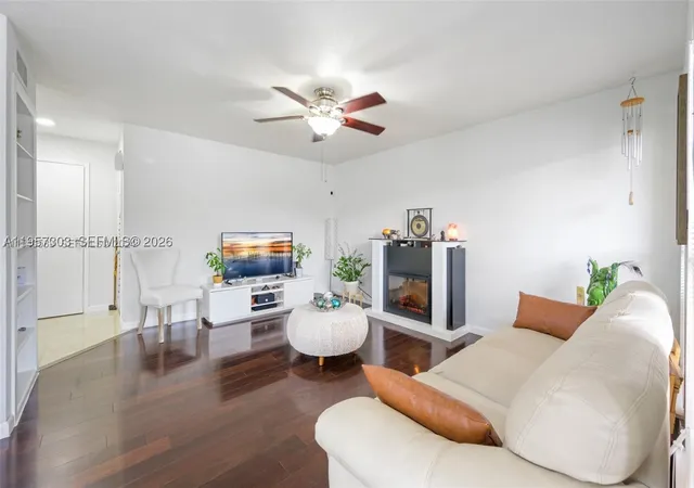 Photo 3 of Condo for sale at 777 Riverside Dr #1521, Coral Springs, FL 33071 | MLS# A11957303 | Listing updated on 2026-10-06