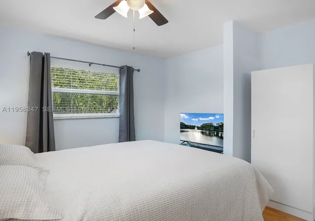 Listing Photo 3 - Condo for sale in building located at 3531 Nw 50Th Ave, Lauderdale Lakes, FL 33319 - Unit #514