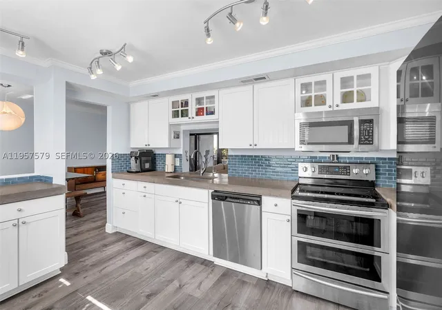 Photo 4 of Condo for sale at 2029 N Ocean Blvd #106, Fort Lauderdale, FL 33305 | MLS# A11957579 | Listing updated on 2026-10-04