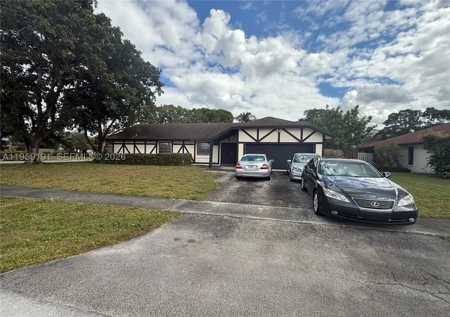 Photo 1 of Single family home for sale at 1140 Nw 78th Ter, Plantation, FL 33322 | MLS# A11959191 | Listing updated on 2026-09-10