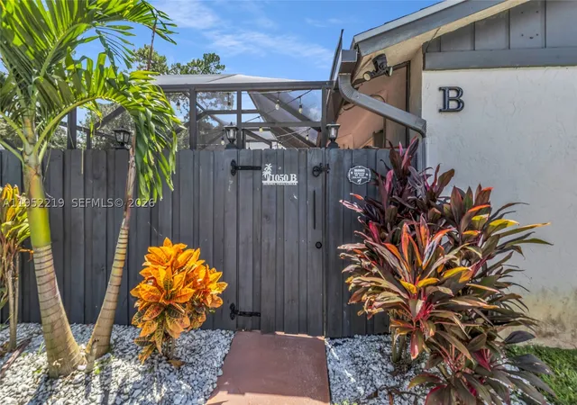Photo 3 of Single family home for sale at 1050 Summit Trail Cir #B, West Palm Beach, FL 33415 | MLS# A11952219 | Listing updated on 2026-09-09