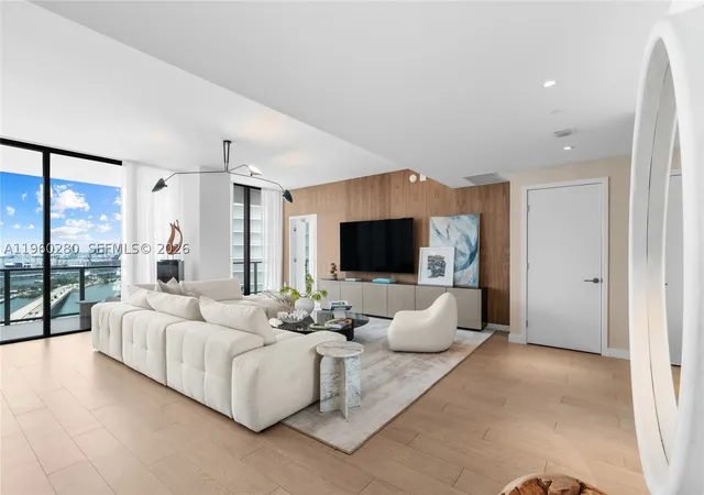 Photo 3 of Condo for sale at 500 Alton #2203, Miami Beach, FL 33139 | MLS# A11960280 | Listing updated on 2026-09-08