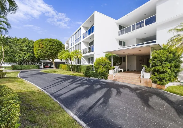 Photo 2 of Condo for sale at 1 Harbour Way #108, Bal Harbour, FL 33154 | MLS# A11960051 | Listing updated on 2026-09-10