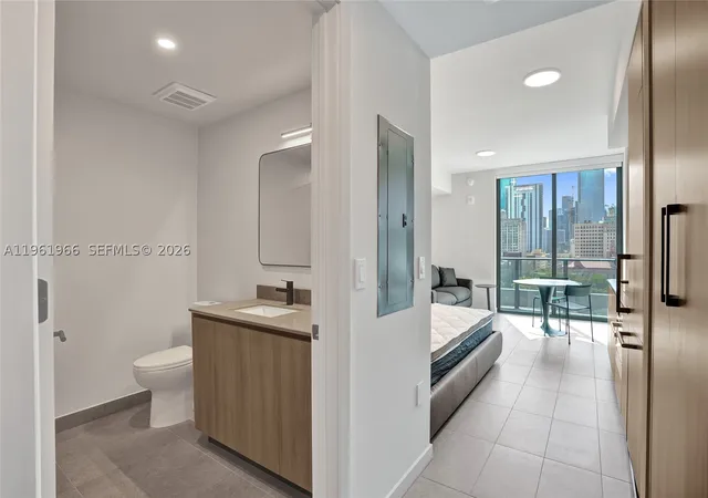 Photo 3 of Condo for sale at 121 Ne 5th Street #1001B, Miami, FL 33132 | MLS# A11961966 | Listing updated on 2026-10-06