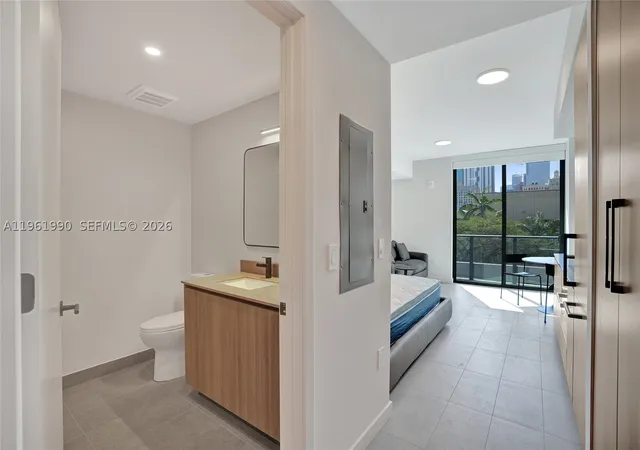 Photo 3 of Condo for sale at 121 Ne 5th Street #401B, Miami, FL 33132 | MLS# A11961990 | Listing updated on 2026-10-06