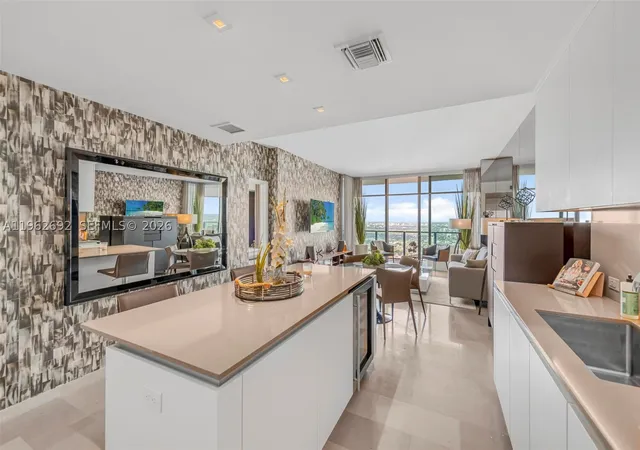 Photo 3 of Condo for sale at 88 Sw 7th St #3806, Miami, FL 33130 | MLS# A11962692 | Listing updated on 2026-08-31