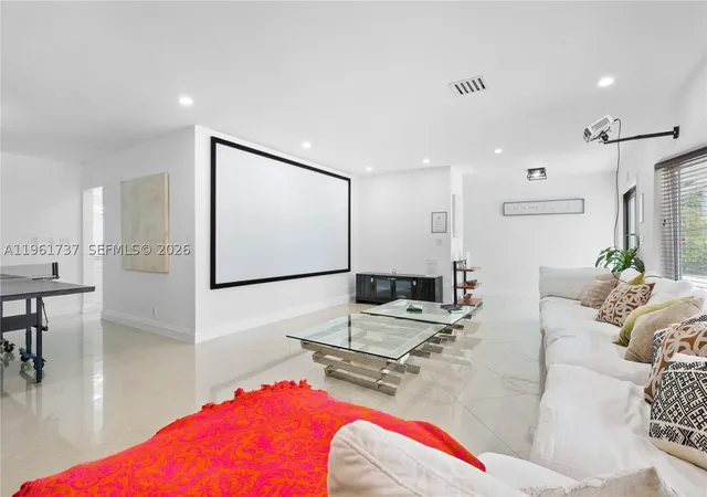 Photo 3 of Single family home for sale at 1144 Adams St, Hollywood, FL 33019 | MLS# A11961737 | Listing updated on 2026-08-31