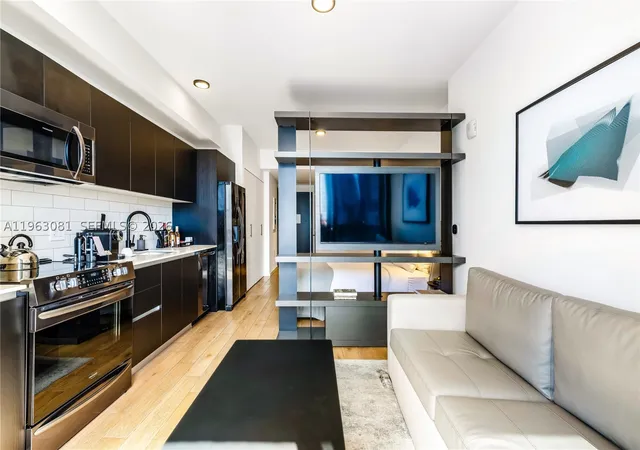 Photo 2 of Condo for sale at 398 Ne 5Th St #2116, Miami, FL 33132 | MLS# A11963081 | Listing updated on 2026-09-10
