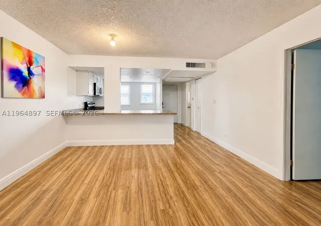 Listing Photo 4 - Condo for sale in building located at 445 Ne 195Th St, Miami, FL 33179 - Unit #429