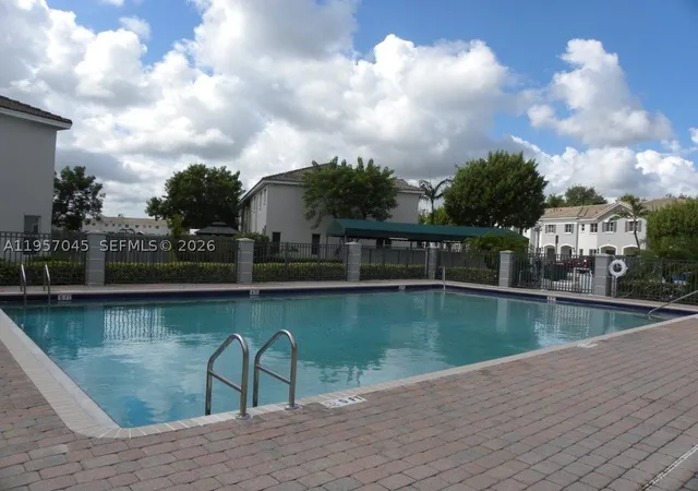 Photo 3 of Townhouse for sale at 1617 Se 30th St, Homestead, FL 33035 | MLS# A11957045 | Listing updated on 2026-08-26