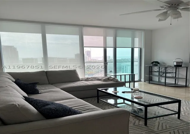 Listing Photo 5 - Condo for sale in The Axis On Brickell located at 79 Sw 12Th St, Miami, FL 33130 - Unit #2703-S