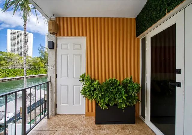Listing Photo 5 - Condo for sale in building located at 3745 Ne 171St St, North Miami Beach, FL 33160 - Unit #76