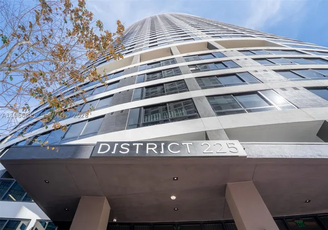 Photo 2 of Condo for sale at 225 N Miami Ave #3307, Miami, FL 33128 | MLS# A11966811 | Listing updated on 2026-10-05