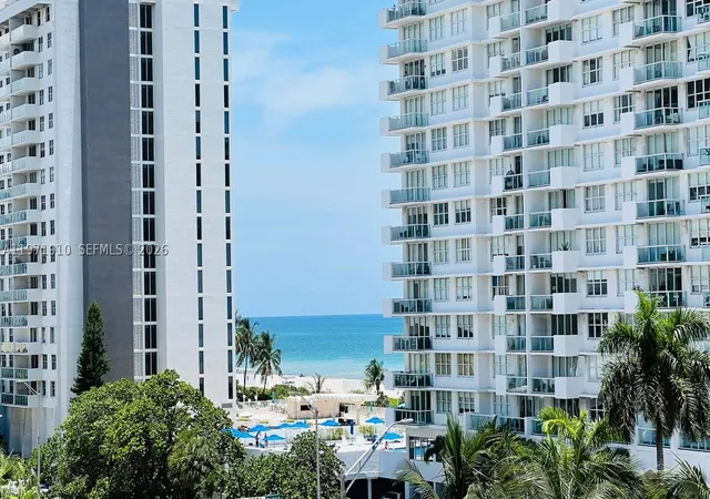 Photo 3 of Condo for sale at 5600 Collins Ave #7Y, Miami Beach, FL 33140 | MLS# A11971910 | Listing updated on 2026-09-30