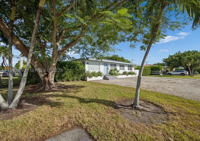 Photo 3 of Single family home for sale at 6891 Sw 26th Ter, Miami, FL 33155 | MLS# A11955692 | Listing updated on 2026-10-03