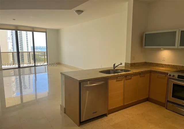 Photo 4 of Condo for sale at 16275 Collins Ave #2603, Sunny Isles Beach, FL 33160 | MLS# A11971433 | Listing updated on 2026-09-15