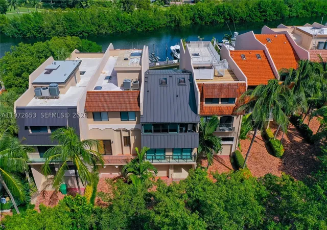 Photo 3 of Townhouse for sale at 5990 Paradise Point Dr, Palmetto Bay, FL 33157 | MLS# A11972653 | Listing updated on 2026-08-29