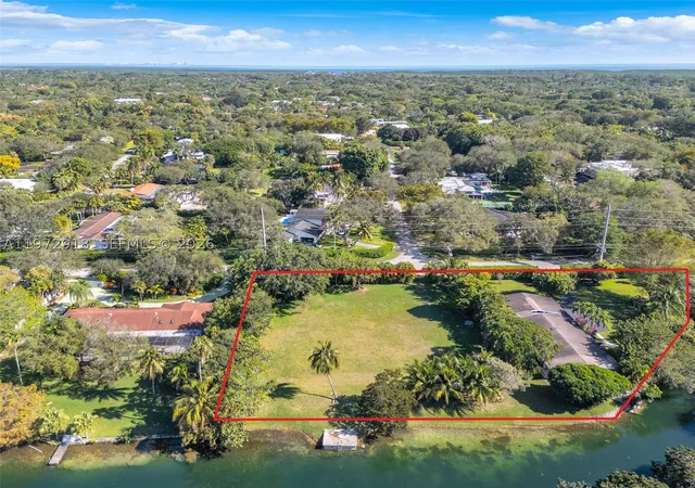 Photo 3 of Single family home for sale at 12950 Sw 67th Ave, Pinecrest, FL 33156 | MLS# A11972918 | Listing updated on 2026-08-28