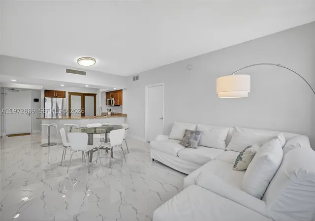 Photo 3 of Condo for sale at 20000 E Country Club Dr #714, Aventura, FL 33180 | MLS# A11972889 | Listing updated on 2026-09-09