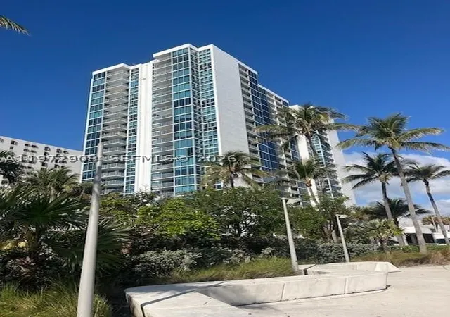 Photo 2 of Condo for sale at 2655 Collins Ave #1404, Miami Beach, FL 33140 | MLS# A11972908 | Listing updated on 2026-09-14