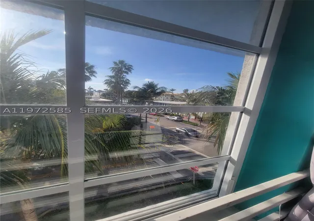 Listing Photo 1 - Condo for sale in building located at 763 Pennsylvania Ave, Miami, FL 33139 - Unit #131