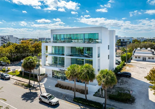 Photo 2 of Condo for sale at 246 Ne 6th Ave #PH, Delray Beach, FL 33483 | MLS# A11974420 | Listing updated on 2026-09-23
