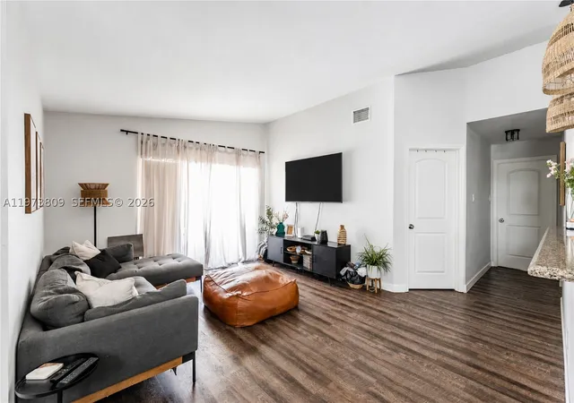 Listing Photo 5 - Condo for sale in building located at 10630 Sw 157Th Ct, Miami, FL 33196 - Unit #202