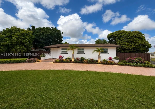 Photo 1 of Single family home for sale at 11801 Sw 180th St, Miami, FL 33177 | MLS# A11976182 | Listing updated on 2026-08-31