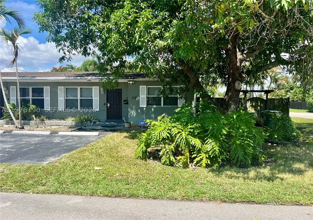 Photo 3 of Multi family home for sale at 630 Ne 15th Ct, Fort Lauderdale, FL 33304 | MLS# A11976190 | Listing updated on 2026-09-18