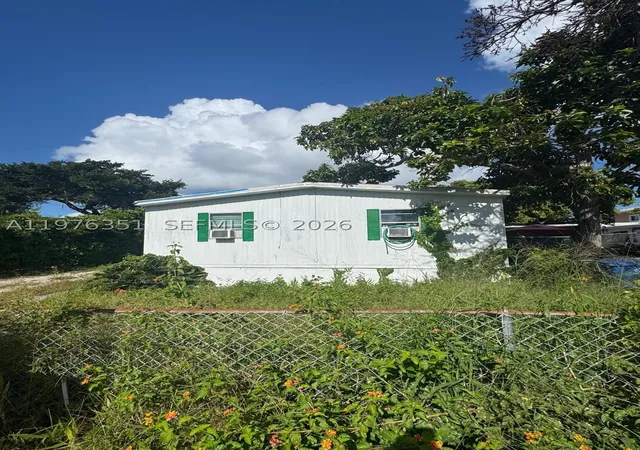 Photo 2 of Manufactured home for sale at 13 Judy Pl, Key Largo, FL 33037 | MLS# A11976351 | Listing updated on 2026-08-28