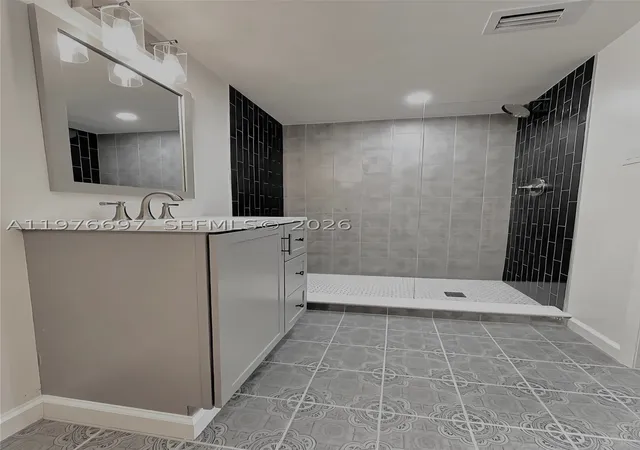 Photo 4 of Single family home for sale at 4438 E Riverside Dr, Fort Myers, FL 33905 | MLS# A11976697 | Listing updated on 2026-09-27
