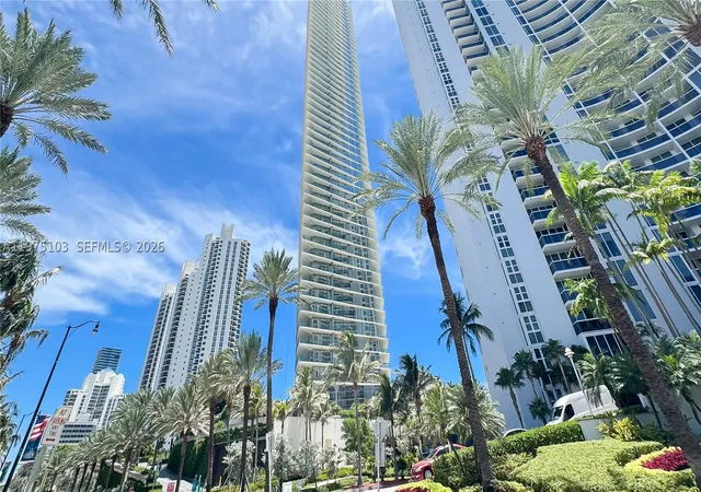 Photo 4 of Condo for sale at 18975 Collins Ave #801, Sunny Isles Beach, FL 33160 | MLS# A11975103 | Listing updated on 2026-09-10