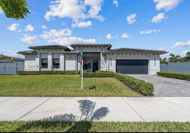 Photo 3 of Single family home for sale at 13351 Sw 190th St, Miami, FL 33177 | MLS# A11978352 | Listing updated on 2026-09-09