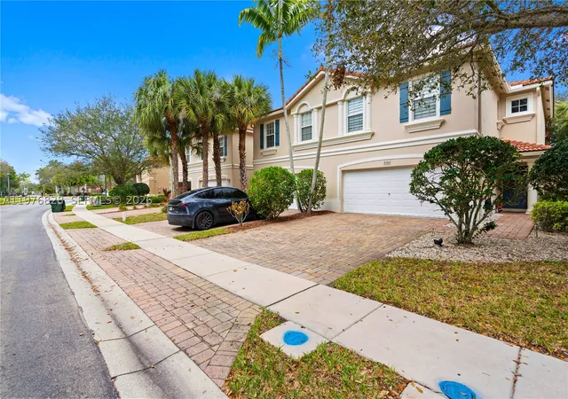 Photo 3 of Townhouse for sale at 4301 Macarthur Palm Trl, Greenacres, FL 33463 | MLS# A11976828 | Listing updated on 2026-08-31
