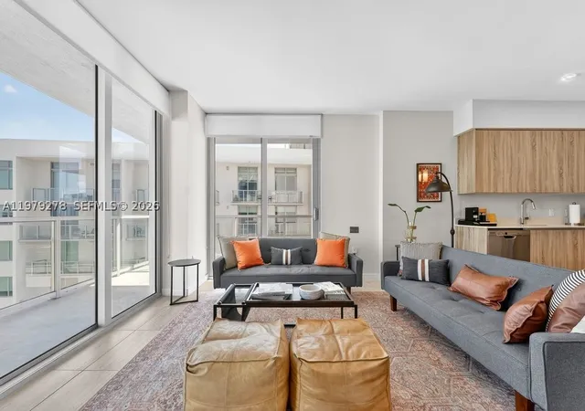 Listing Photo 4 - Condo for sale in building located at 3900 Biscayne Blvd, Miami, FL 33137 - Unit #N-1101