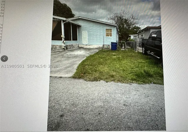 Photo 3 of Manufactured home for sale at 19800 Sw 180th Ave Lot 266, Miami, FL 33187 | MLS# A11980501 | Listing updated on 2026-09-10