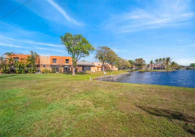Townhouse for sale at 1451 Nw 92Nd Ave #191, Pembroke Pines, FL 33024 | MLS# A11979663
