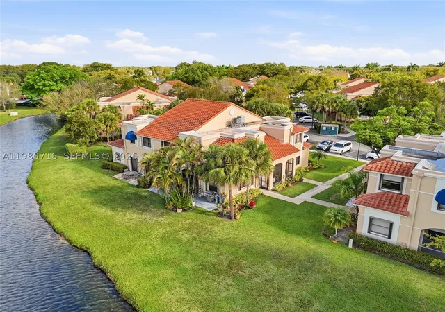 Townhouse for sale at 567 Racquet Club Rd #18, Weston, FL 33326 | MLS# A11980716
