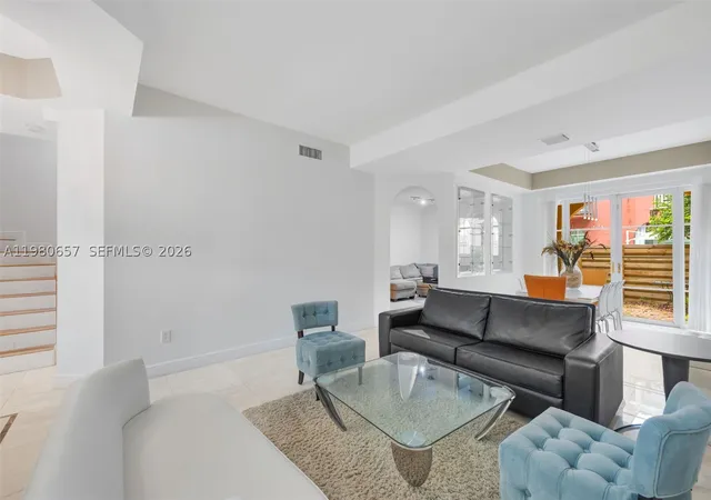 Photo 3 of Townhouse for sale at 18450 Ne 30th Pl, Aventura, FL 33160 | MLS# A11980657 | Listing updated on 2026-09-23