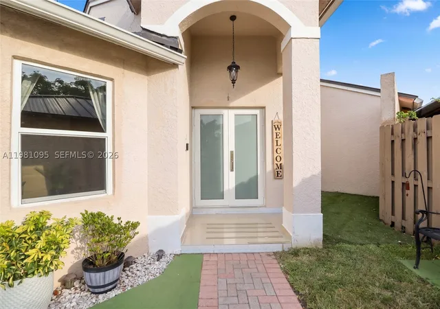 Photo 3 of Single family home for sale at 8070 Sw 157th Pl, Miami, FL 33193 | MLS# A11981095 | Listing updated on 2026-09-14
