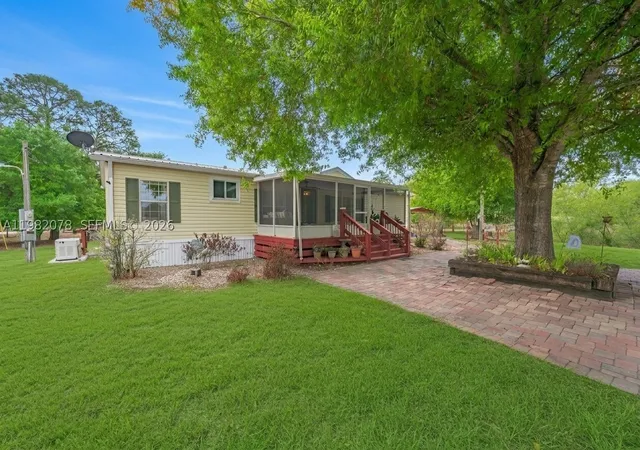 Photo 1 of Manufactured home for sale at 1700 Tampa Ave, Clewiston, FL 33440 | MLS# A11982078 | Listing updated on 2026-09-01