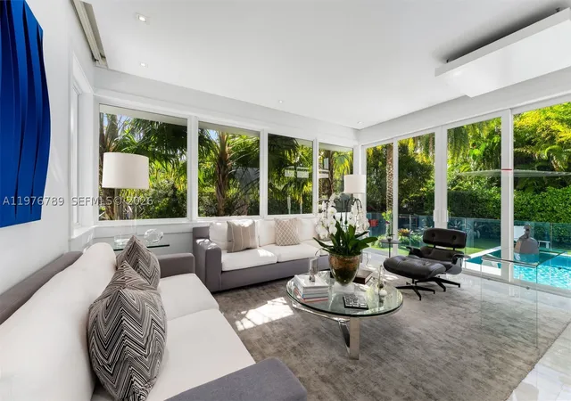 Photo 3 of Single family home for sale at 741 Harbor Dr, Key Biscayne, FL 33149 | MLS# A11976789 | Listing updated on 2026-10-07