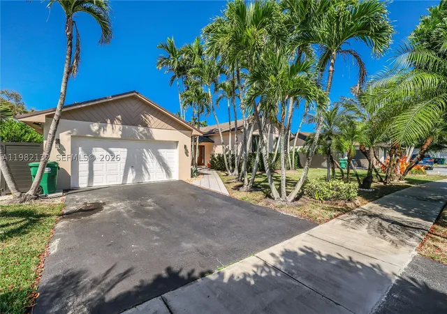 Photo 2 of Sale Pending at 11541 Sw 100th St, Miami, FL 33176 | MLS# A11982132 | Listing updated on 2026-09-09