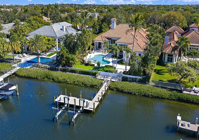 Photo 4 of Single family home for sale at 466 Mariner Dr, Jupiter, FL 33477 | MLS# A11982057 | Listing updated on 2026-08-26