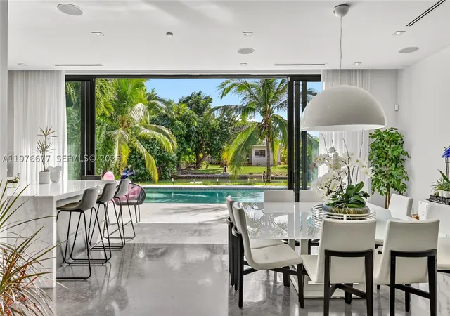 Photo 3 of Single family home for sale at 1540 Cleveland Rd, Miami Beach, FL 33141 | MLS# A11976677 | Listing updated on 2026-09-15